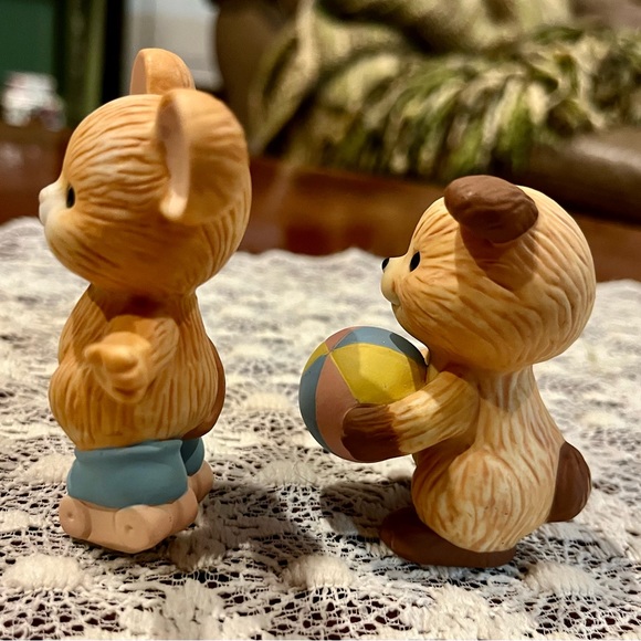 Vintage Avon Bear Figurines - Picture 5 of 8